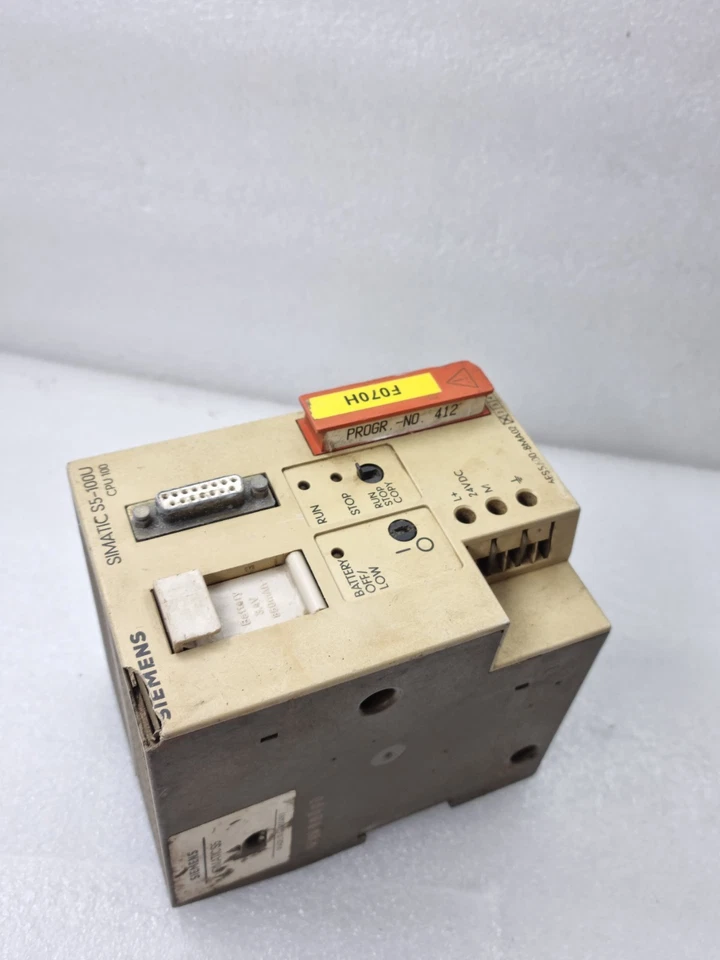 SIEMENS SIMATIC S5-100U CPU 100 6ES5100-8MA02 (ERROR)